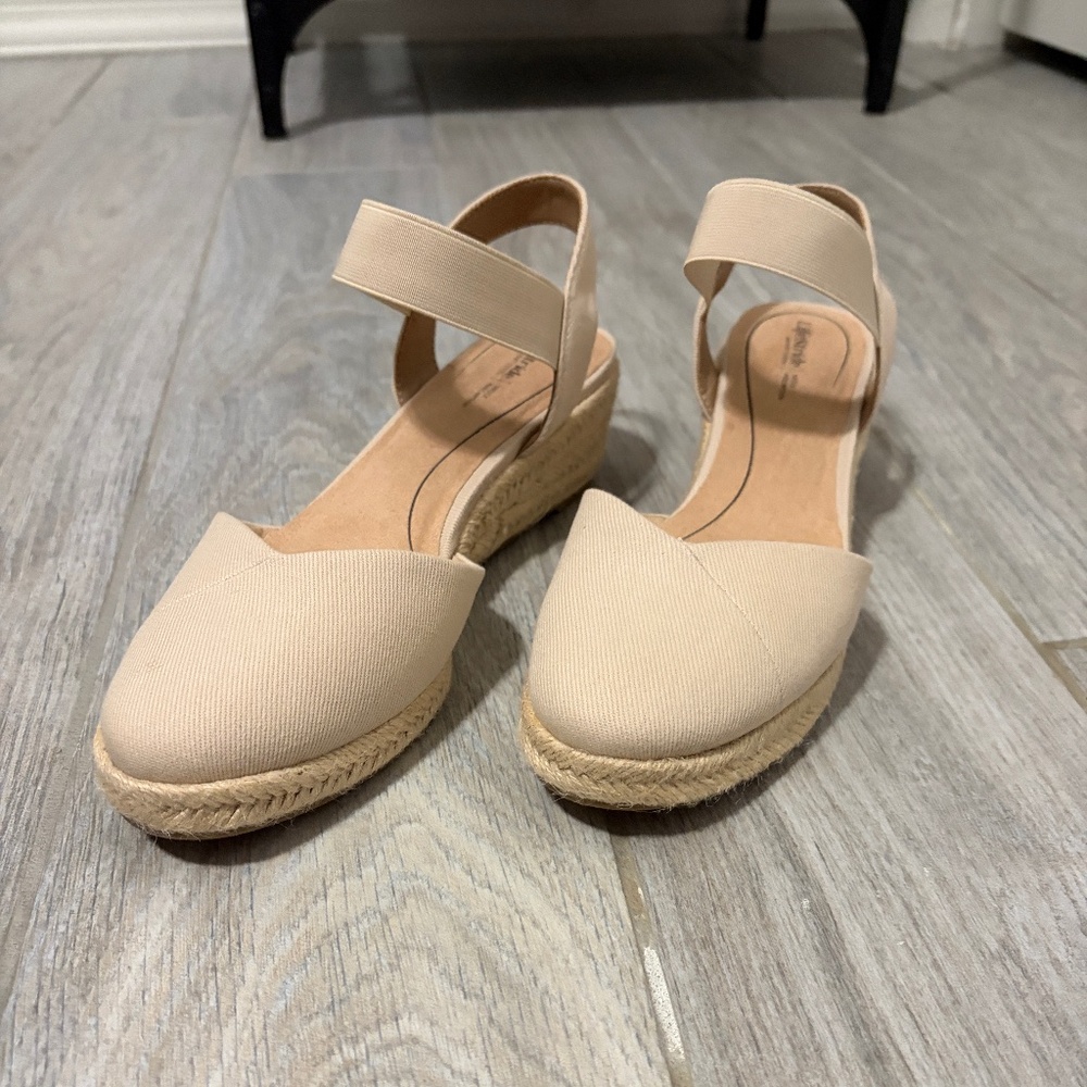 New! Women's Life Stride Tan Canvas Wedge Slip On Espadrille - 8.5 - Picture 2 of 11